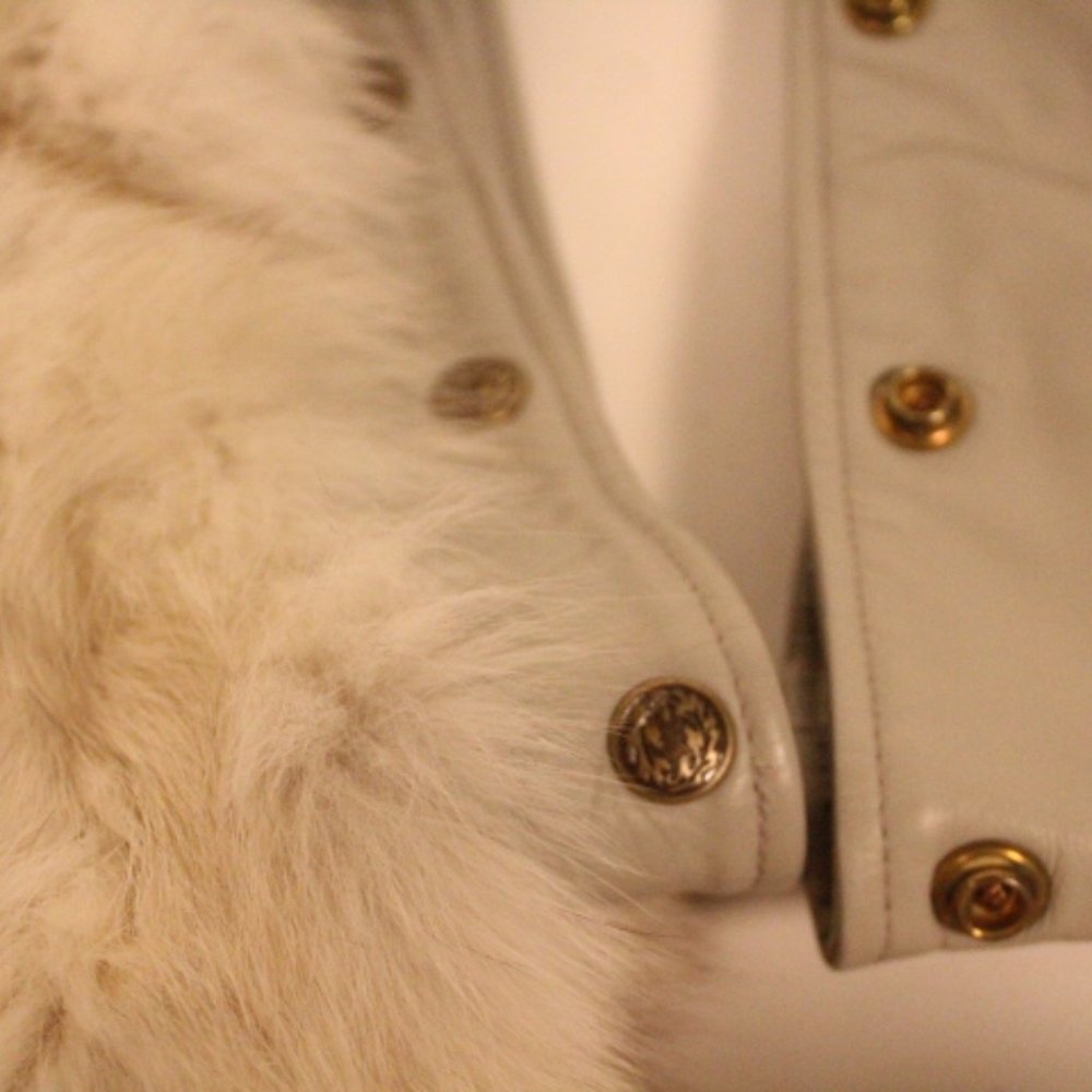 O'Brien & Sons Fox and Leather Coat - Picture 10 of 12